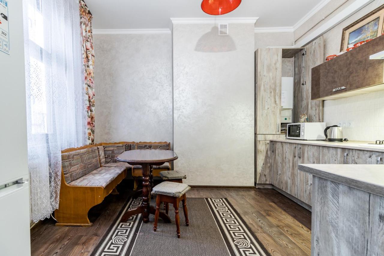 Akademika Hnatyuka Apartment Lviv Luaran gambar